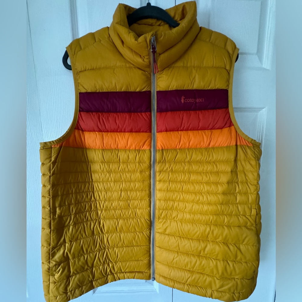 Women’s Cotopaxi Puffer Vest (XXL)